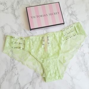 COPY - PINK VS STRAPPY Cherry LOGO CHEEKSTER